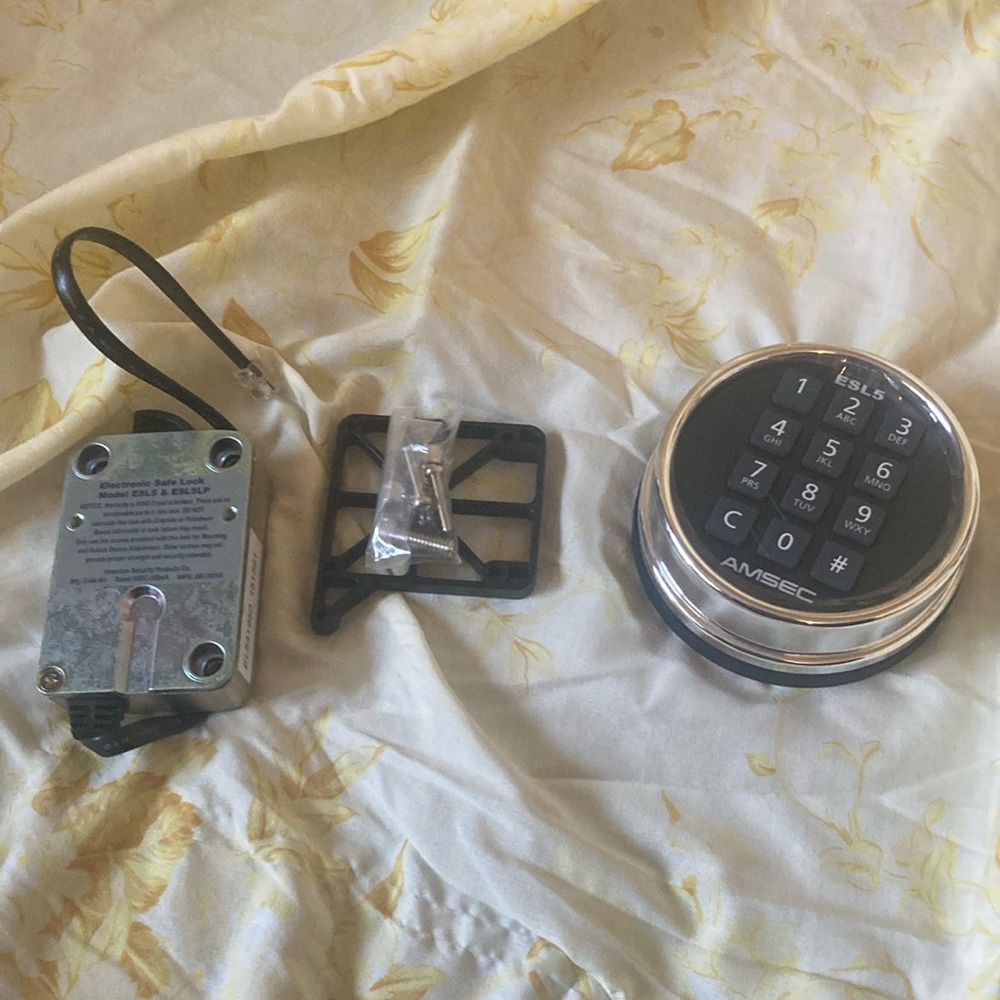 AMSEC Electronic Keypad Lock - Picture 7 of 11